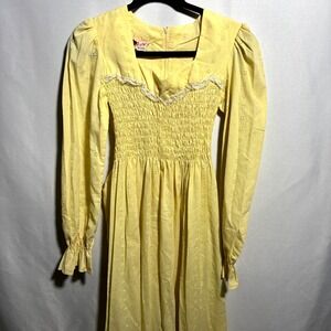 Vintage Yellow Prairie Cottage Core‎ Maxi Dress Eyelet Smocked Long Puff Sleeve